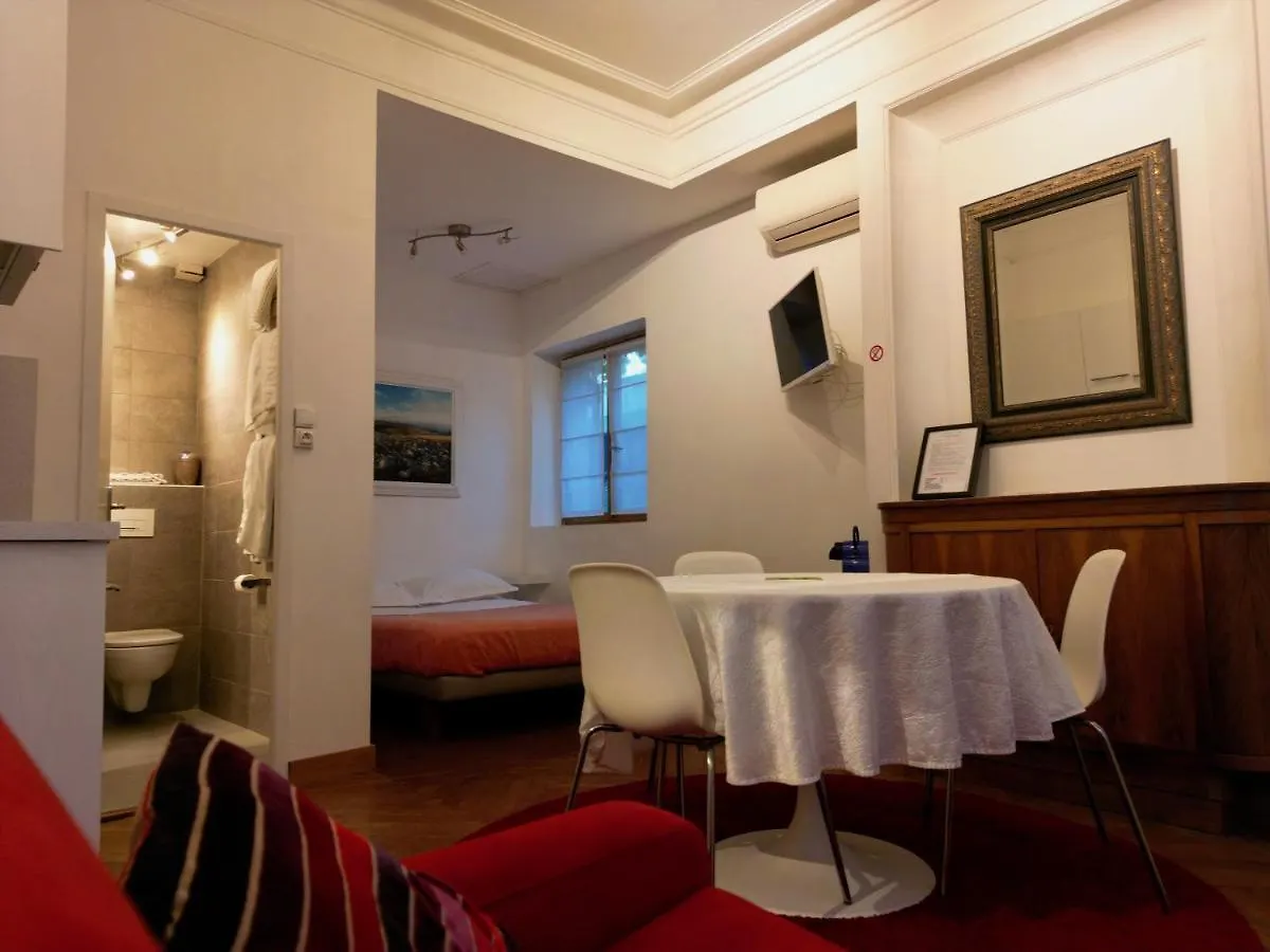 Bed & Breakfast B&B 