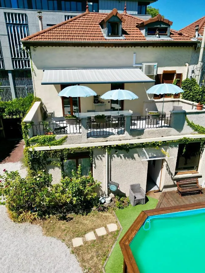 ** Bed & Breakfast B&B 