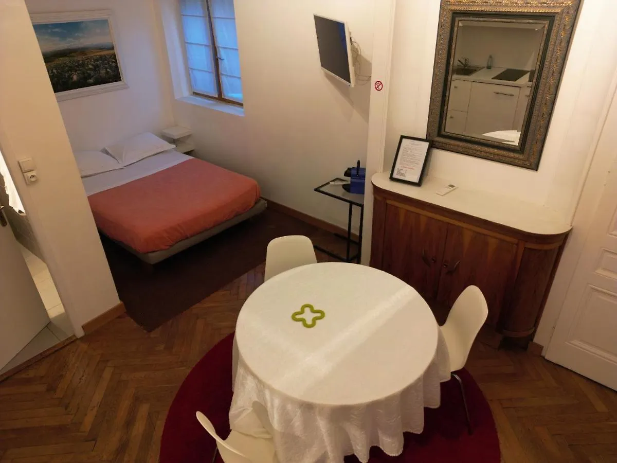 Bed & Breakfast B&B 